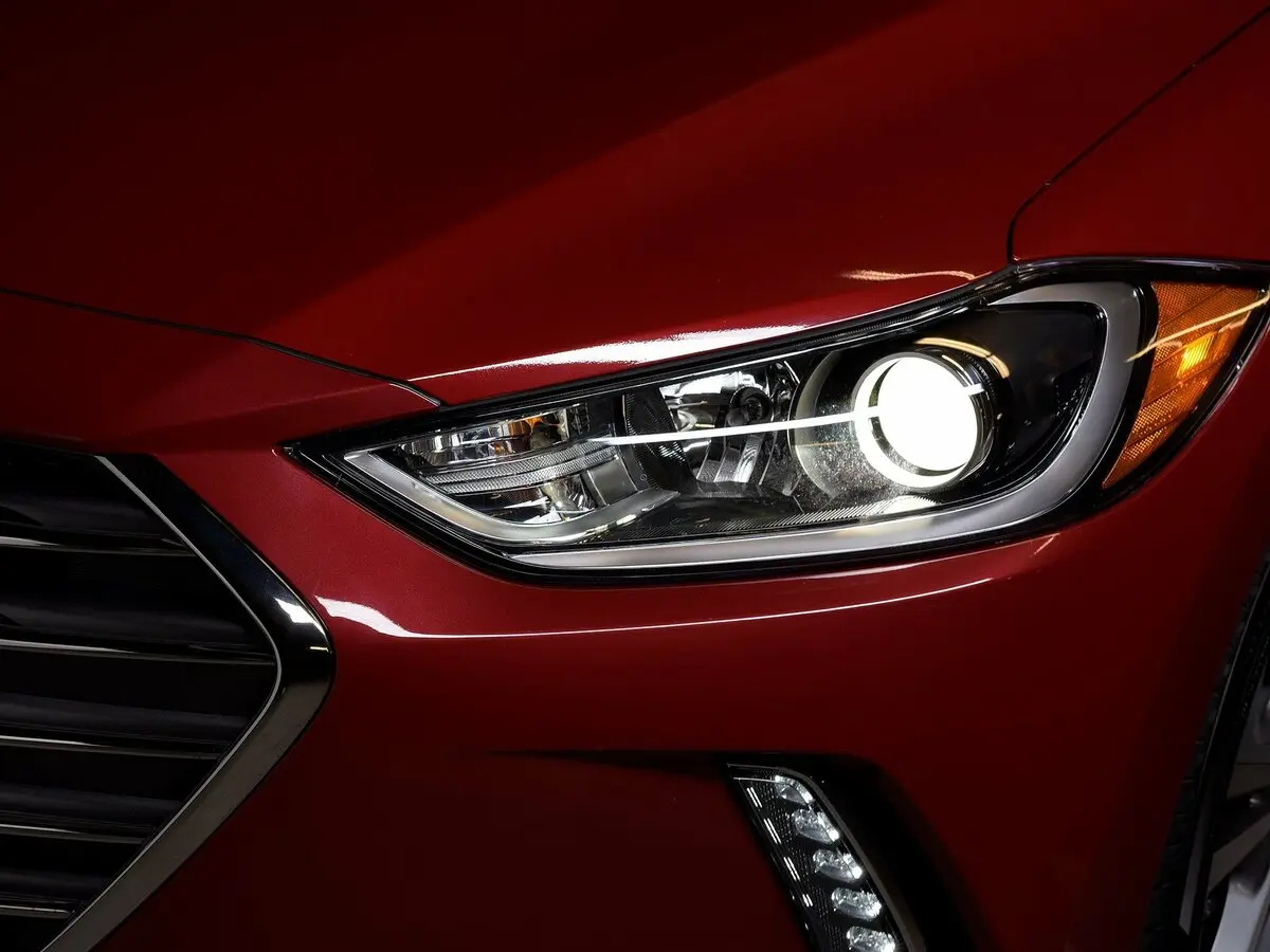 Hyundai Elantra VI (AD) Седан — сүрөт 17