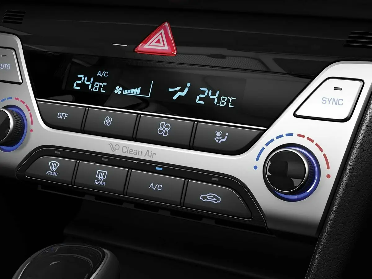 Hyundai Elantra VI (AD) Седан — сүрөт 20