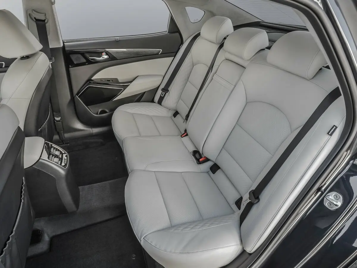 Kia Cadenza II Седан — сүрөт 9
