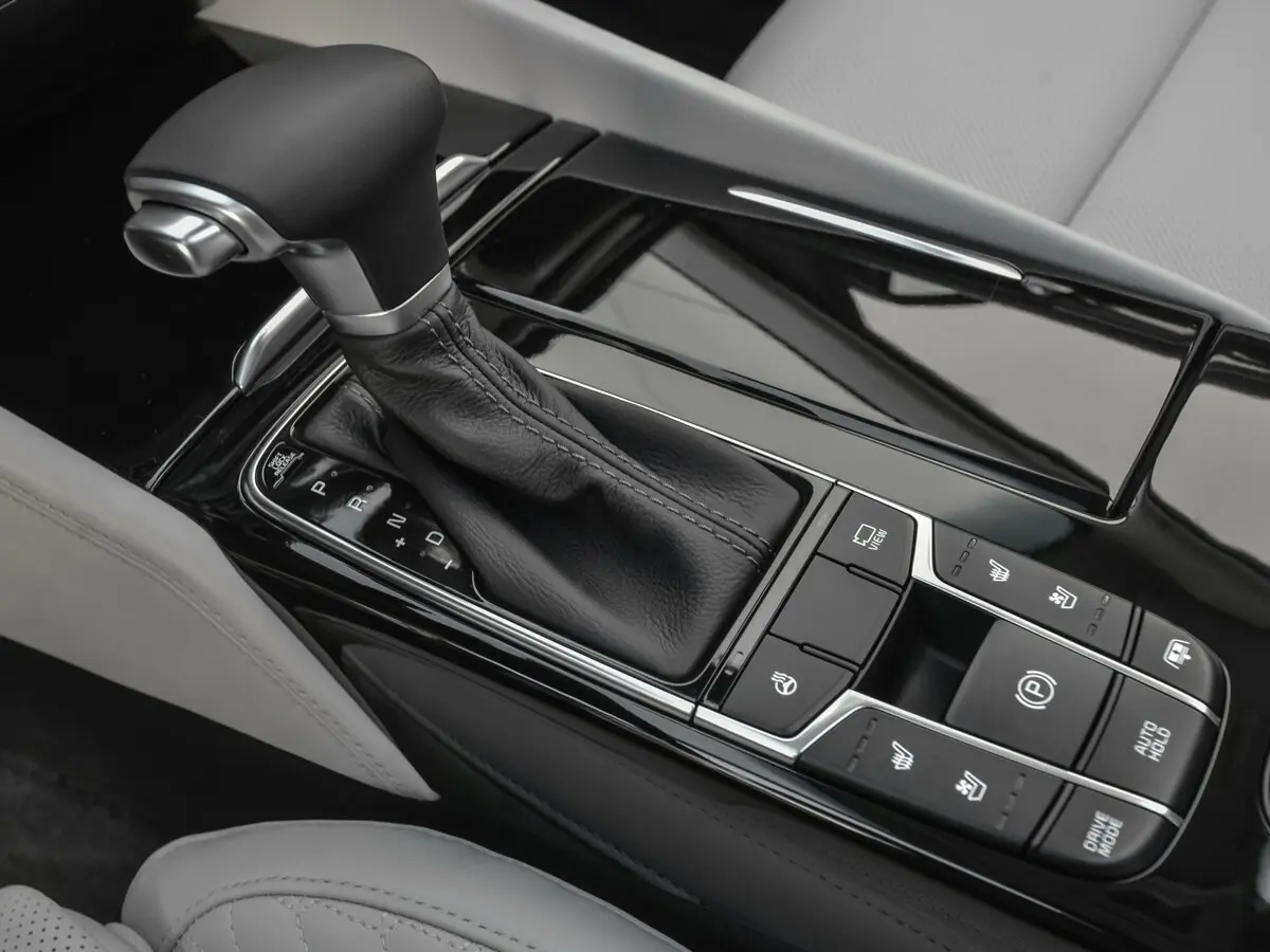 Kia Cadenza II Седан — сүрөт 11