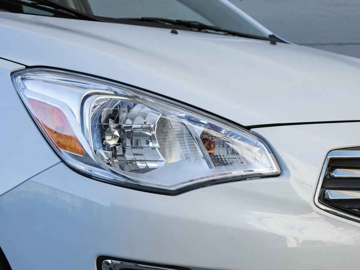 Mitsubishi Mirage VI Рестайлинг Седан — photo 12