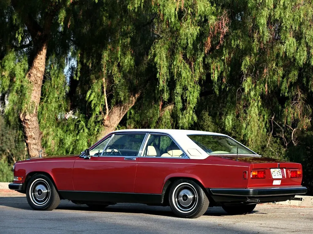 Rolls-Royce Camargue 1975 – 1986 Седан 2 дв. — photo 5