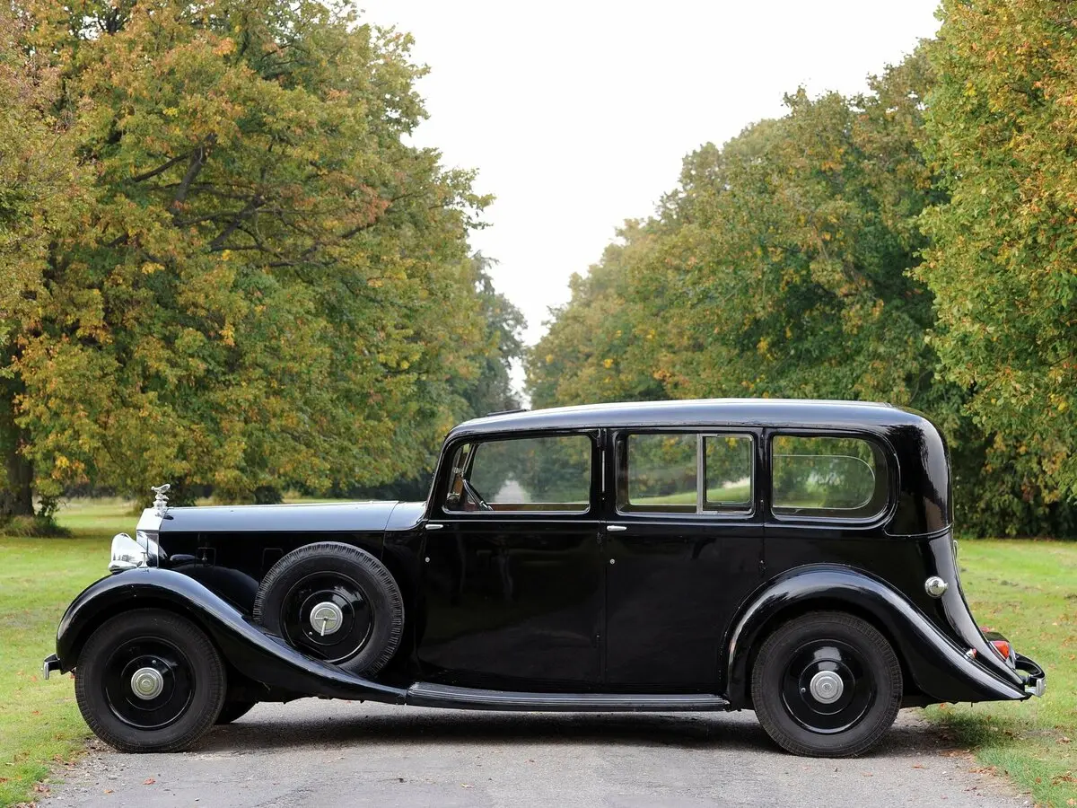 Rolls-Royce Phantom III Седан — сүрөт 2