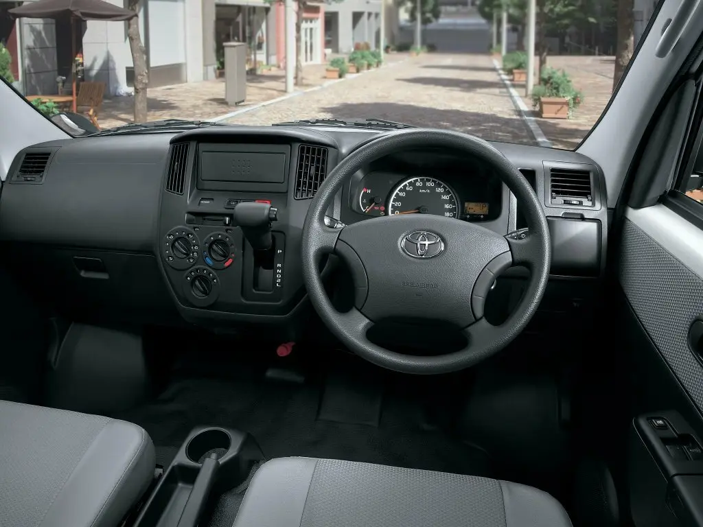 Toyota Lite Ace VI Минивэн — фото 4