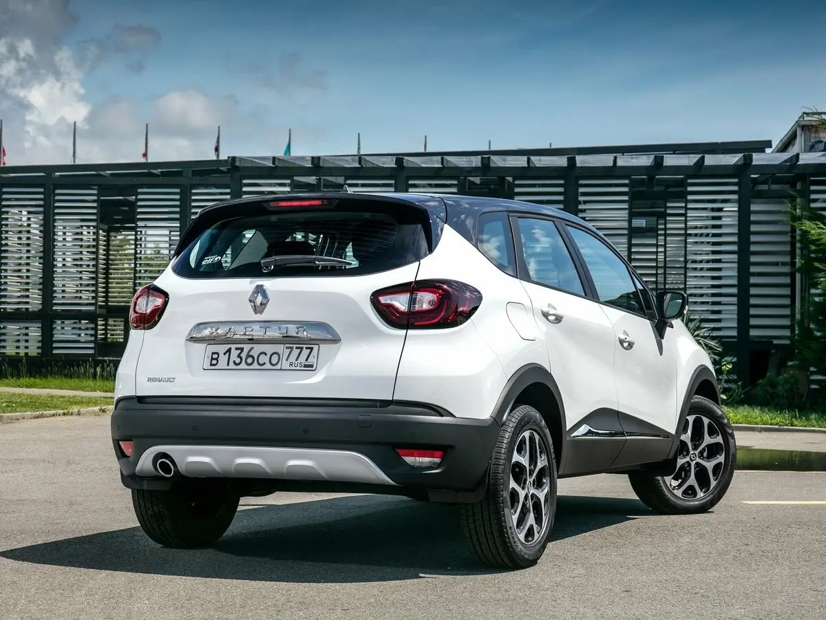 Renault Kaptur I Внедорожник 5 дв. — фото 4