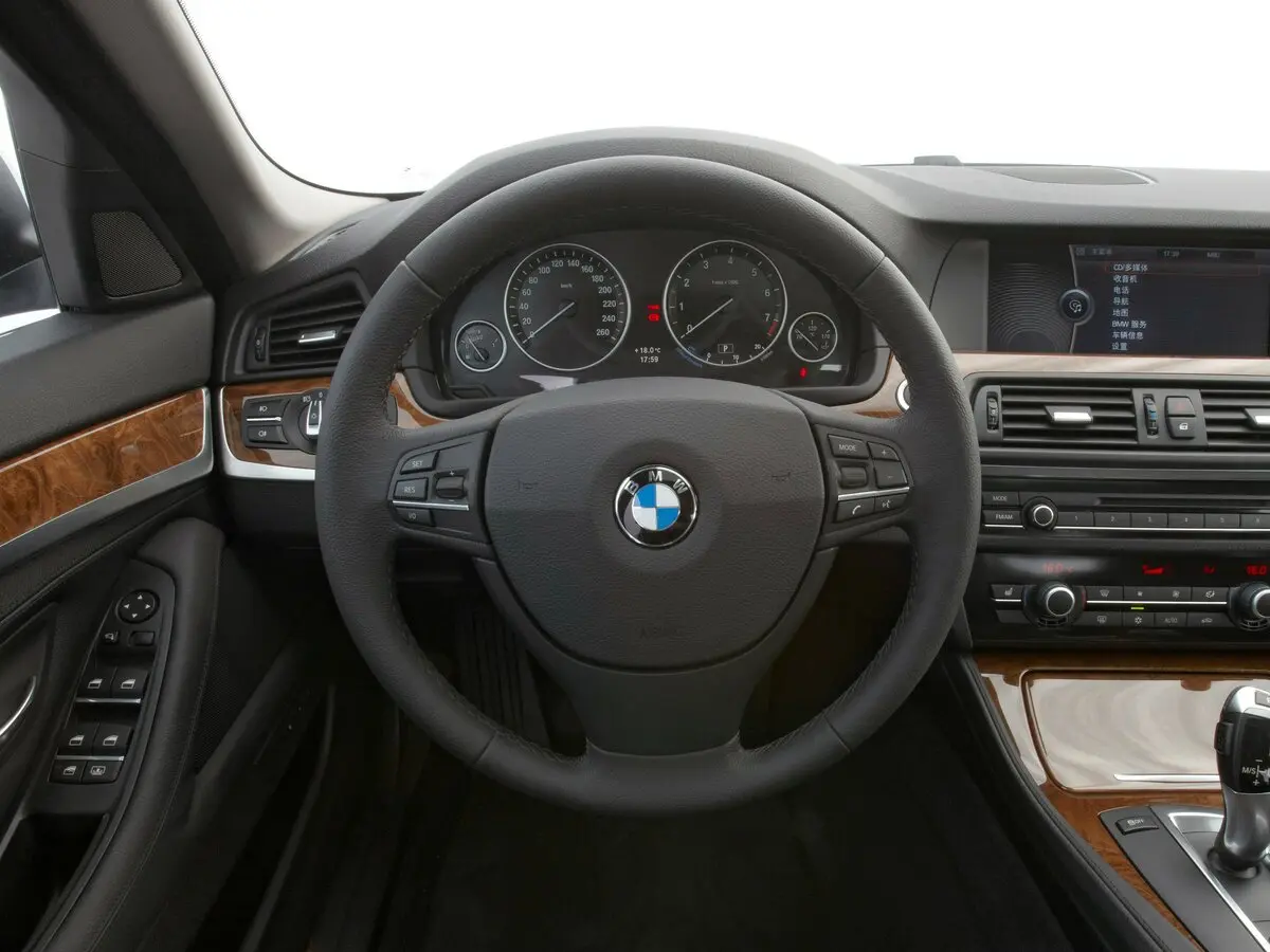 BMW 5 серии VI (F10/F11/F07) Седан Long — фото 7