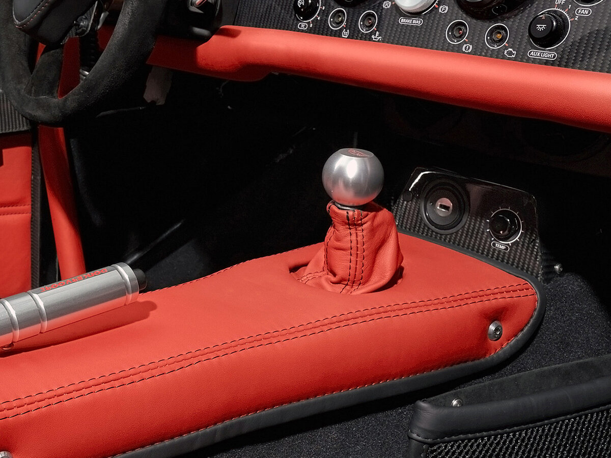 Donkervoort D8 GTO 2013 – 2022 Родстер — фото 12