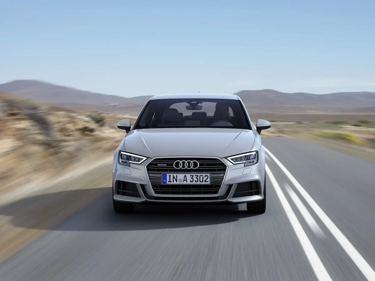 Audi A3 III (8V) Рестайлинг Хэтчбек 3 дв. — сүрөт 3