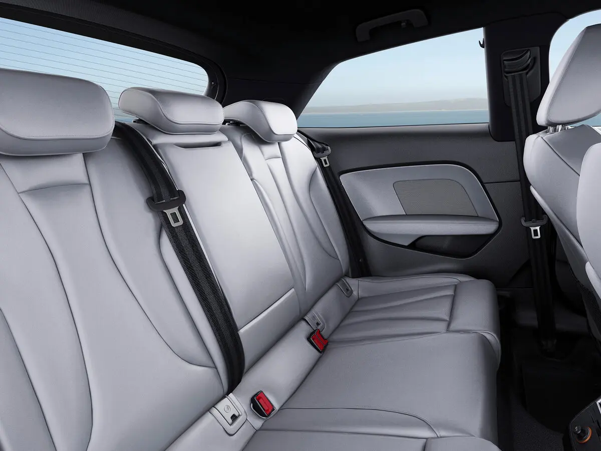 Audi A3 III (8V) Рестайлинг Хэтчбек 3 дв. — сүрөт 10