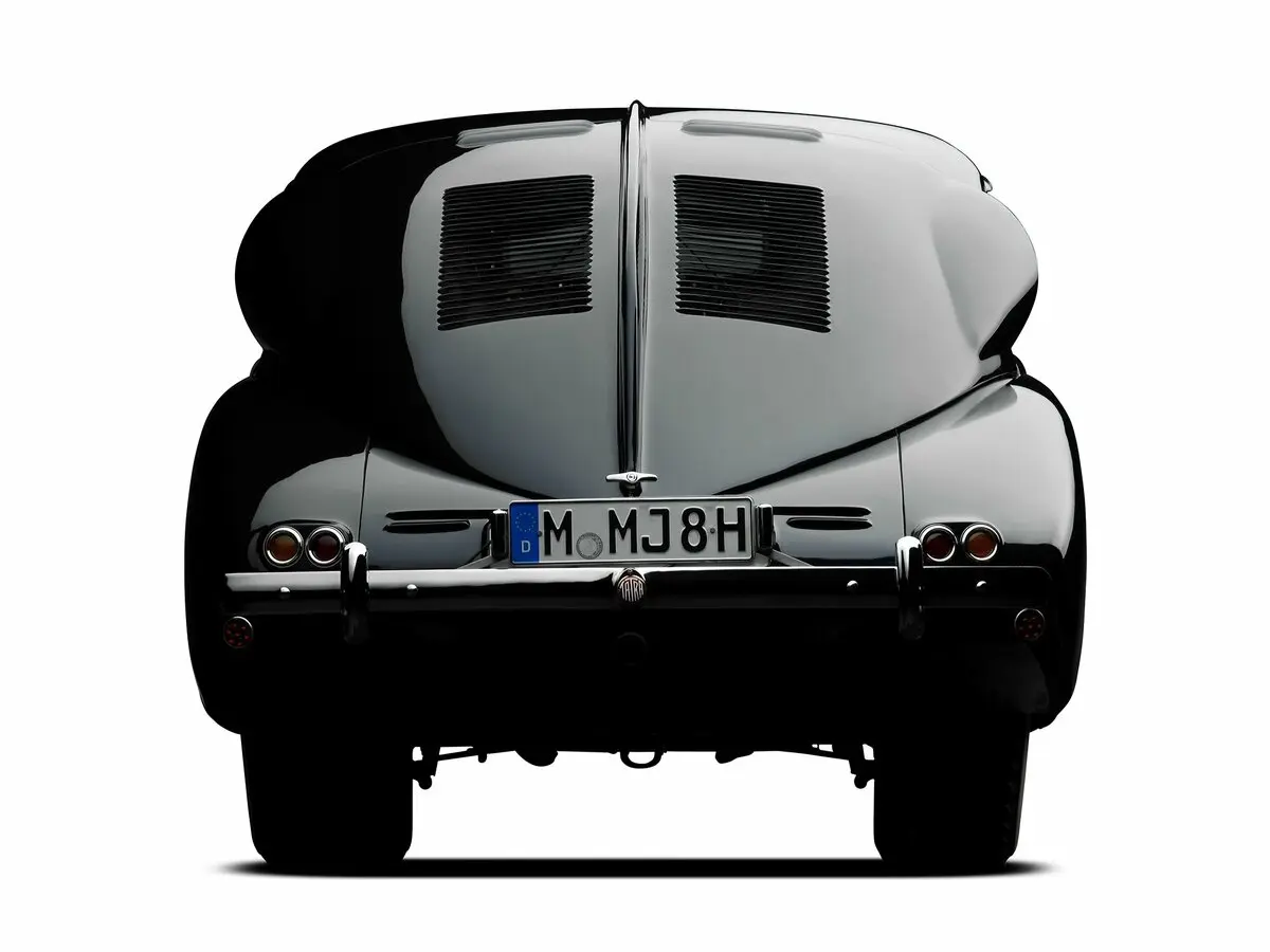 Tatra 87 1936 – 1950 Седан — сүрөт 4