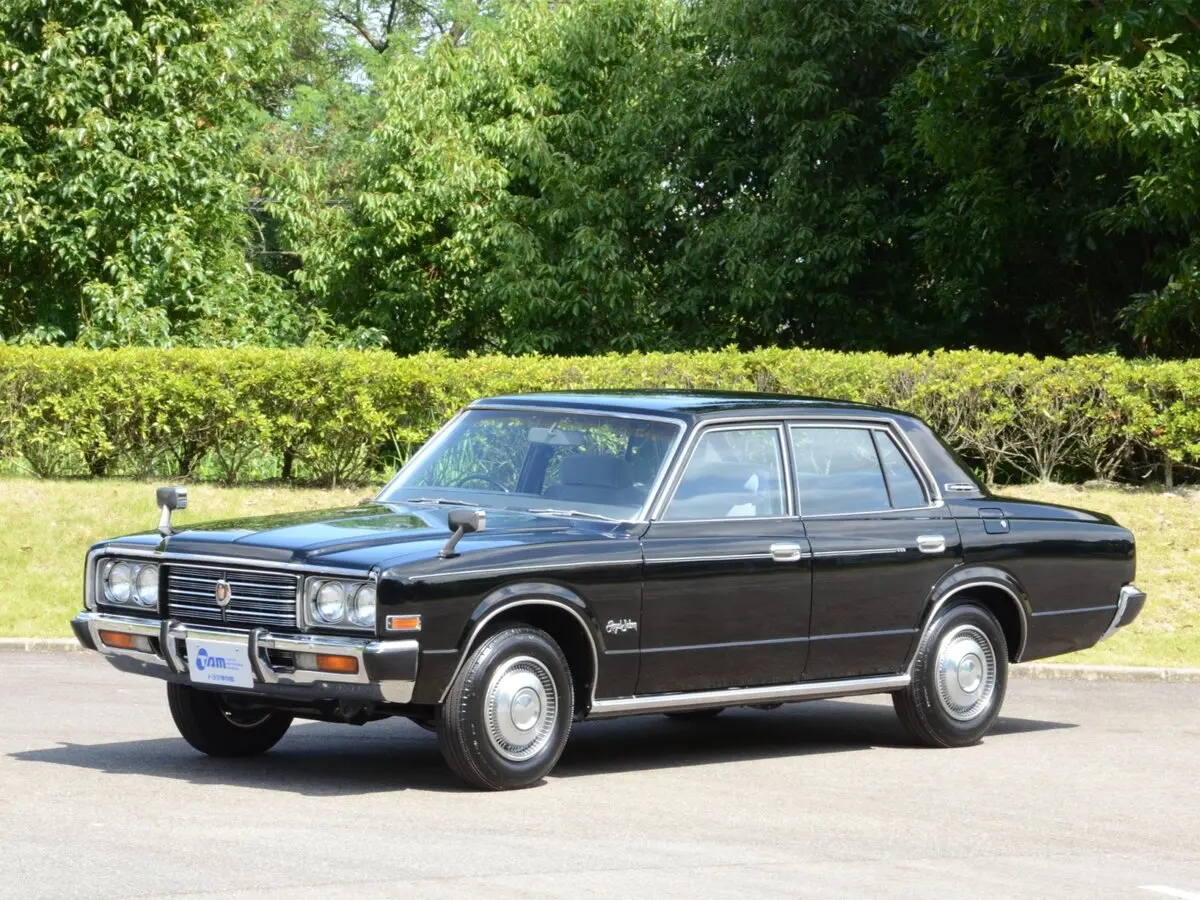 Toyota Crown V (S80)
