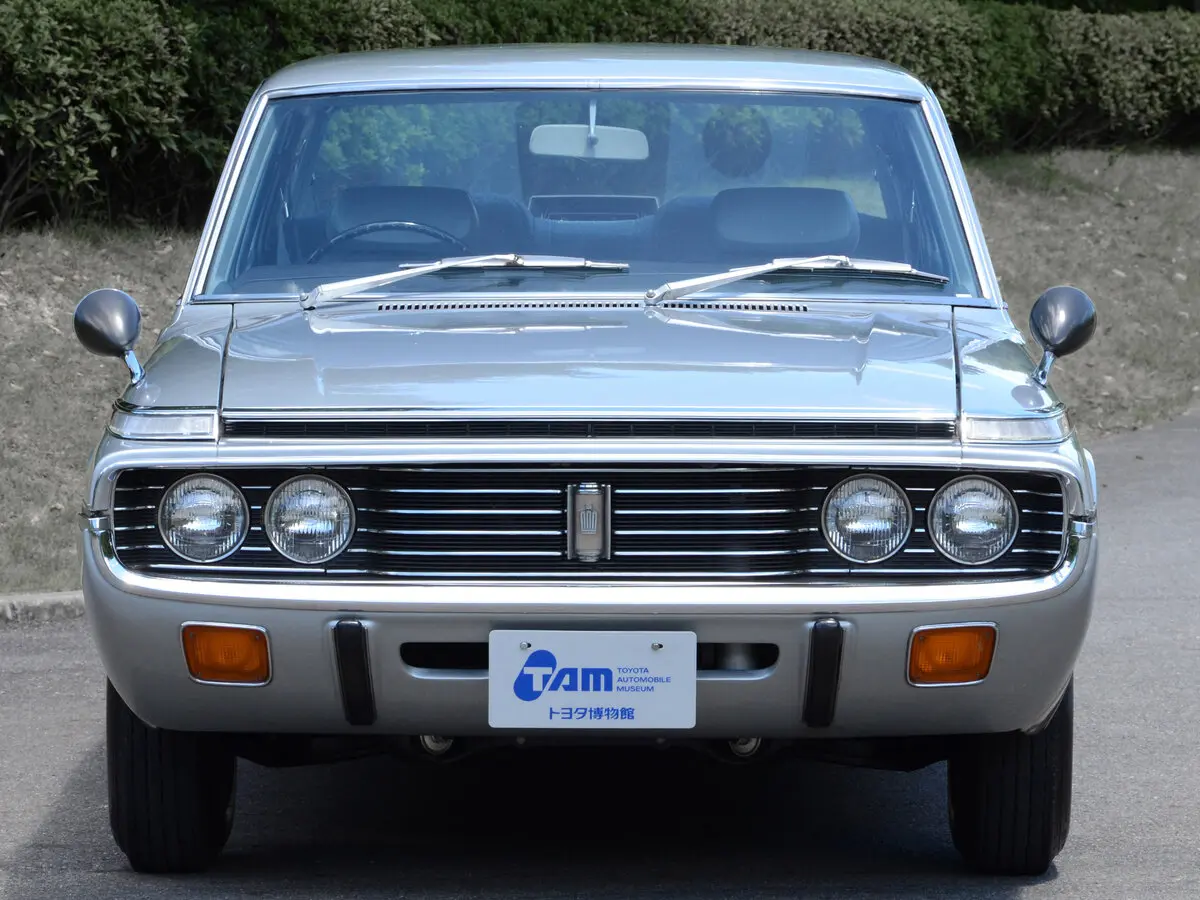 Toyota Crown IV (S60/S70) Седан — сүрөт 4
