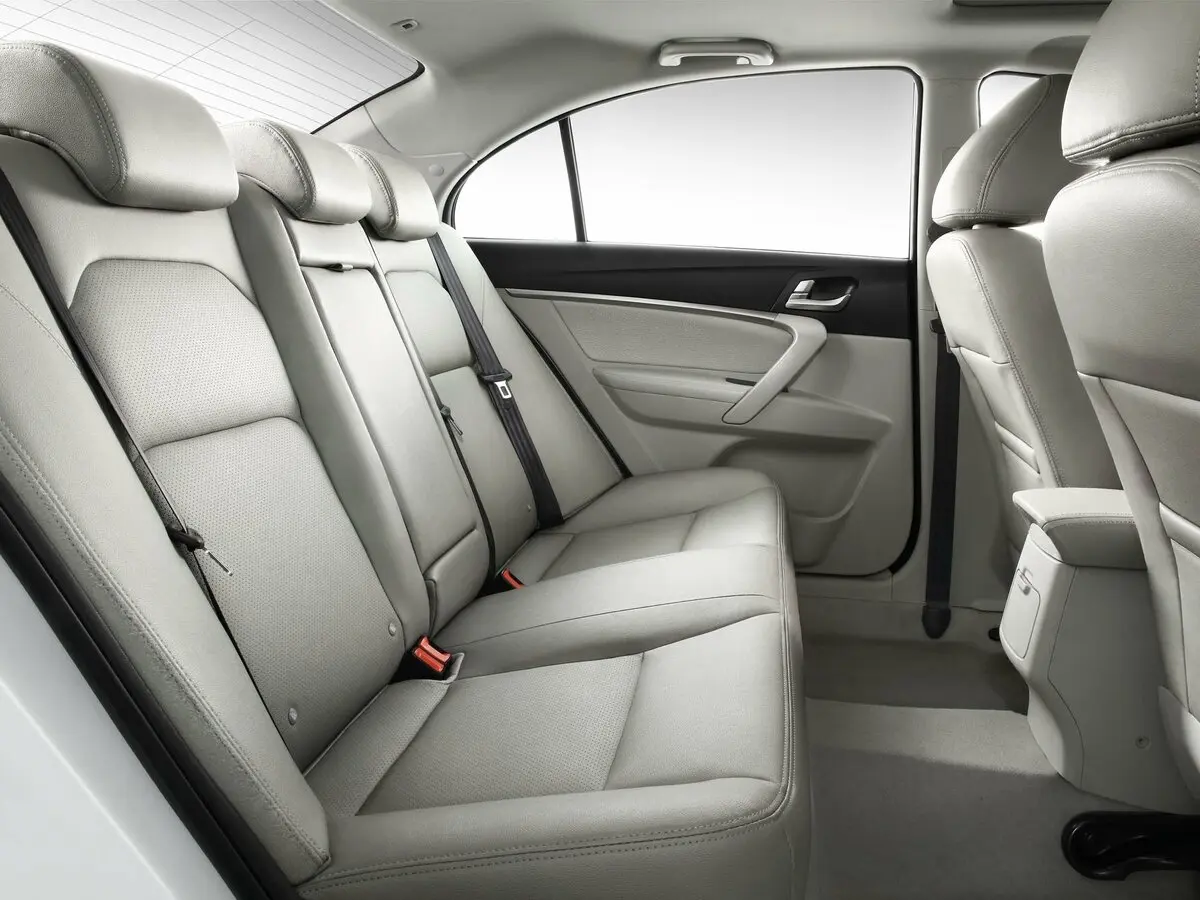 Geely Emgrand 7 I Седан — сүрөт 9