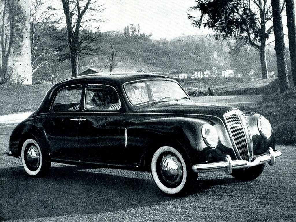 Lancia Aurelia 1950 – 1953 Седан