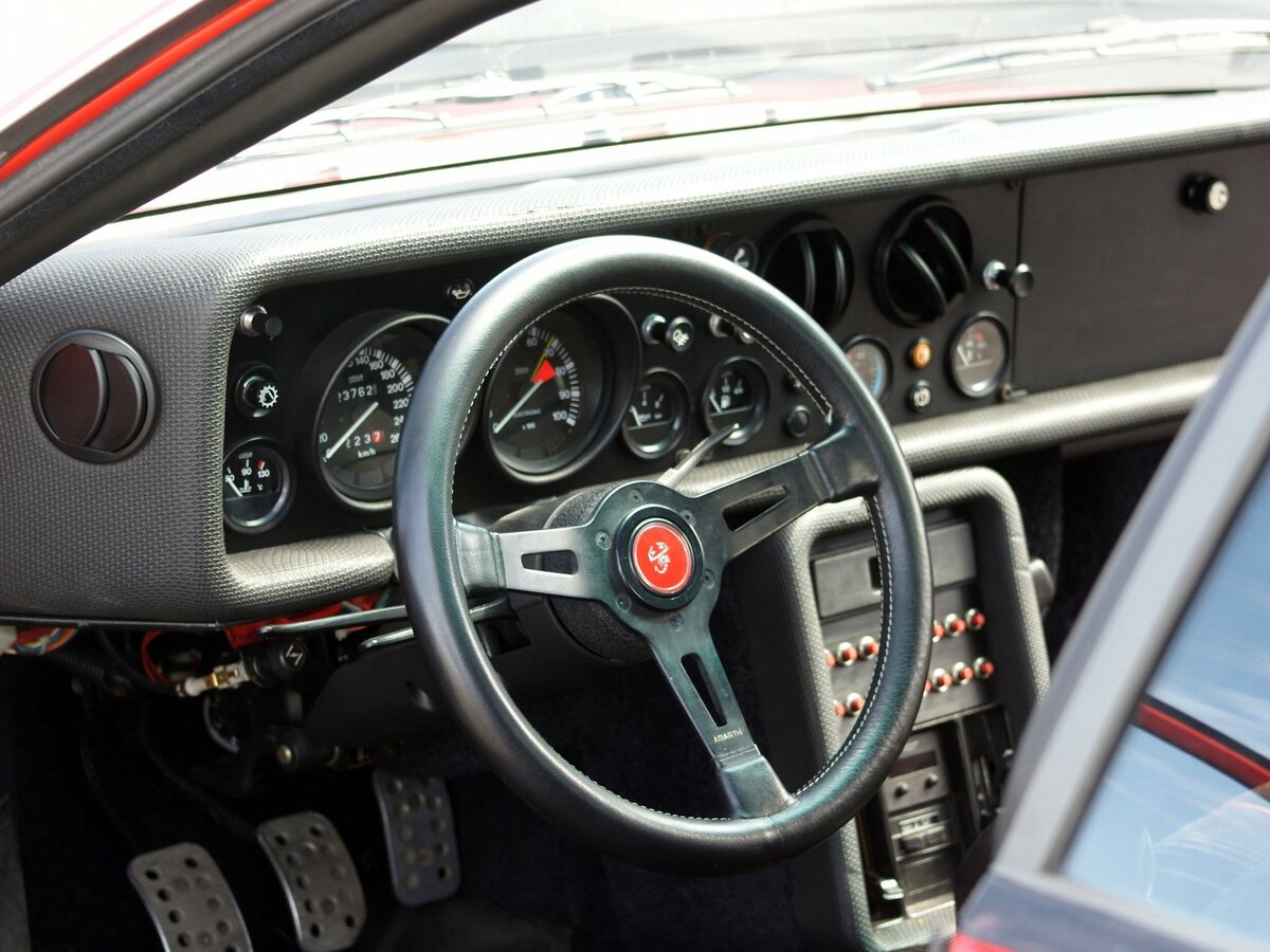 Lancia Rally 037 1982 – 1983 Купе — фото 7