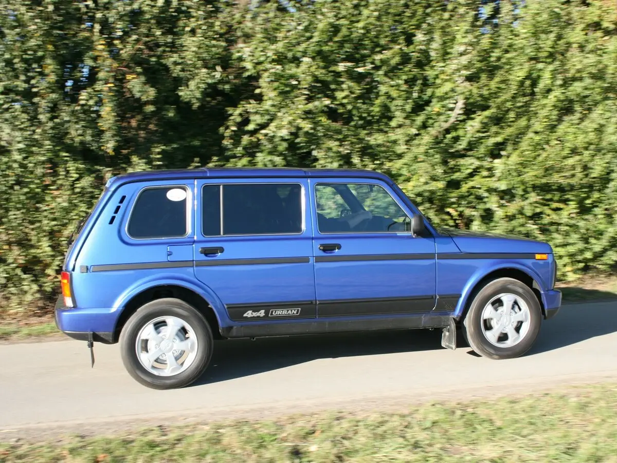 Lada (ВАЗ) 2131 (4x4) I Внедорожник 5 дв. Urban — сүрөт 2