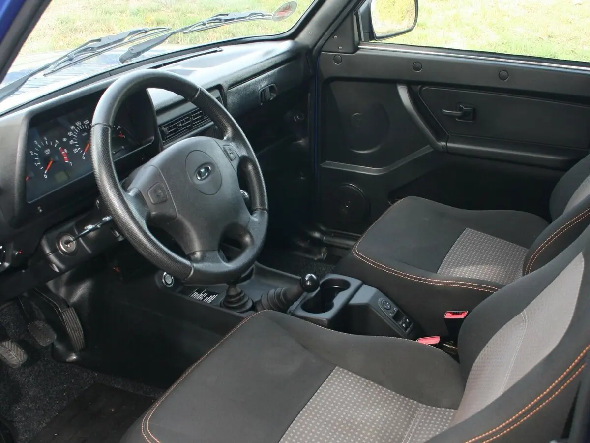 Lada (ВАЗ) 2131 (4x4) I Внедорожник 5 дв. Urban — сүрөт 7