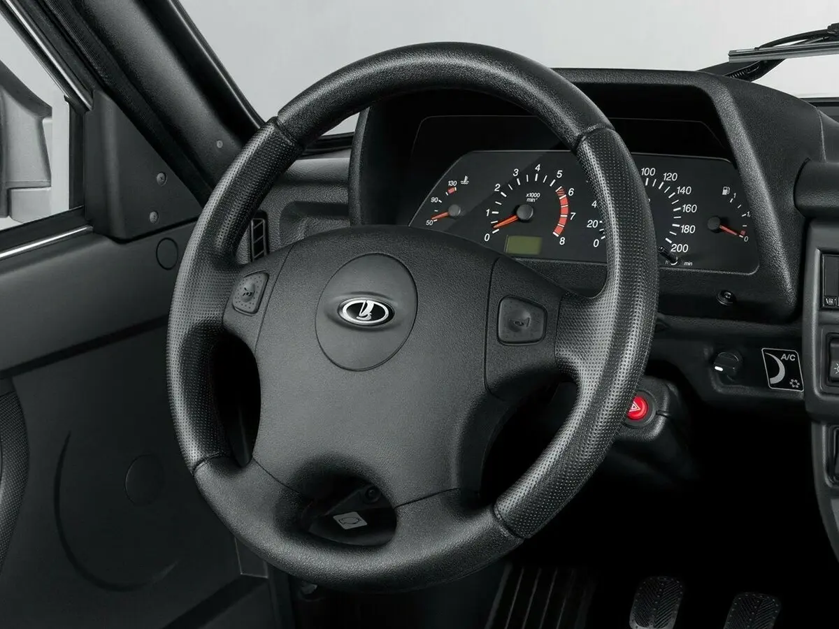 Lada (ВАЗ) 2131 (4x4) I Внедорожник 5 дв. Urban — сүрөт 9