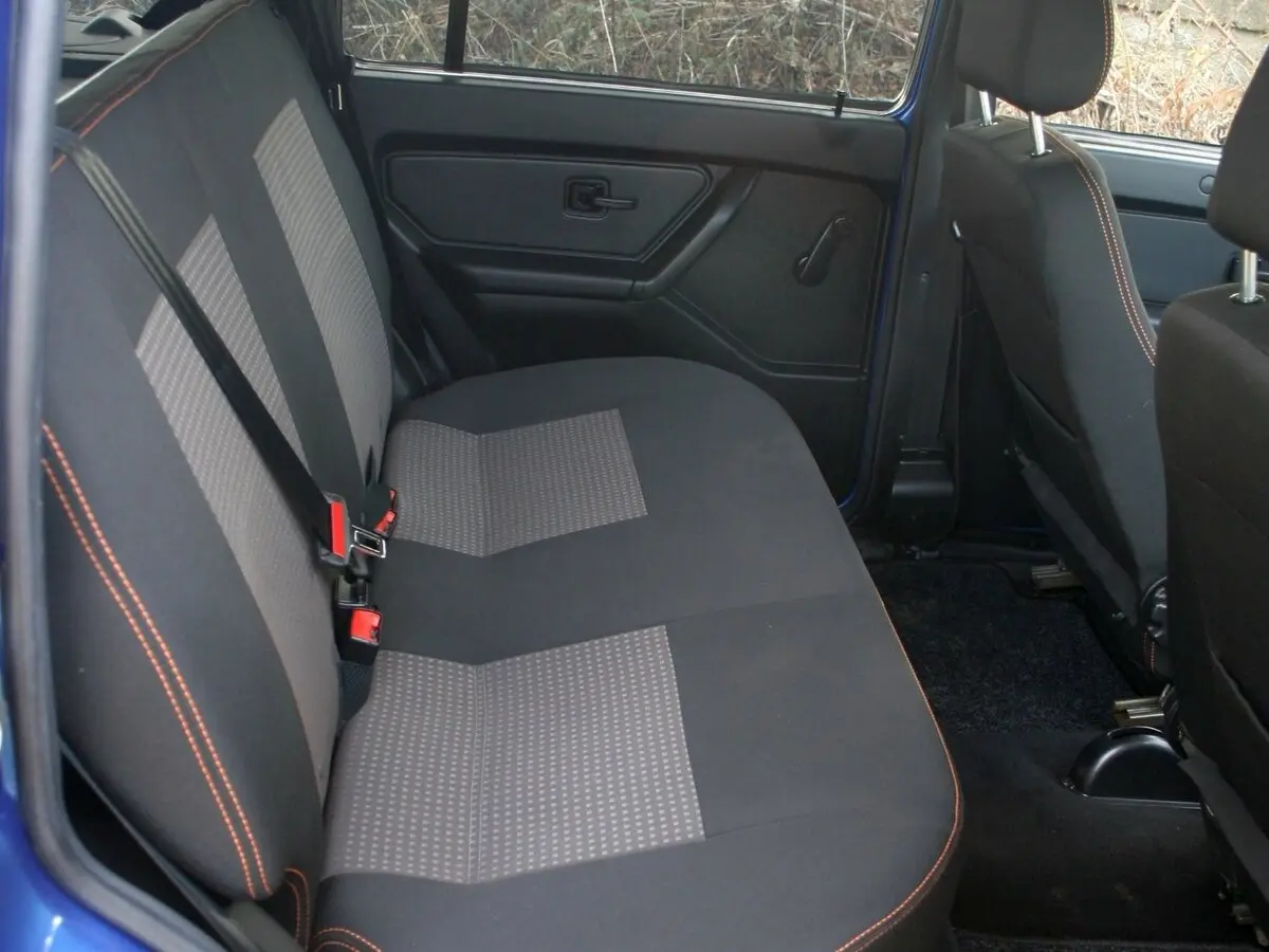Lada (ВАЗ) 2131 (4x4) I Внедорожник 5 дв. Urban — сүрөт 10