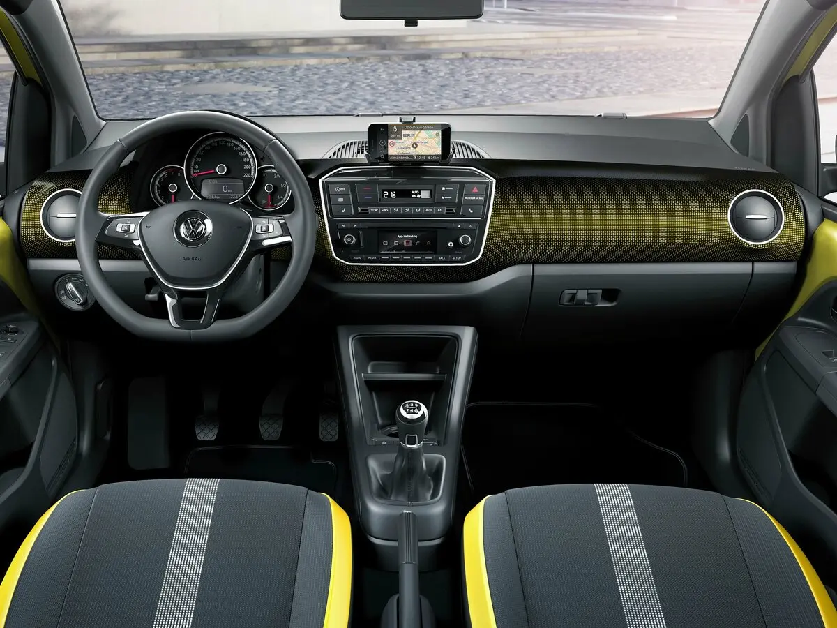 Volkswagen up! I Рестайлинг Хэтчбек 3 дв. — сүрөт 5
