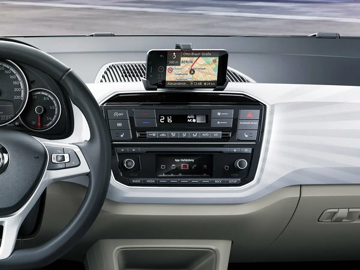 Volkswagen up! I Рестайлинг Хэтчбек 5 дв. — сүрөт 13