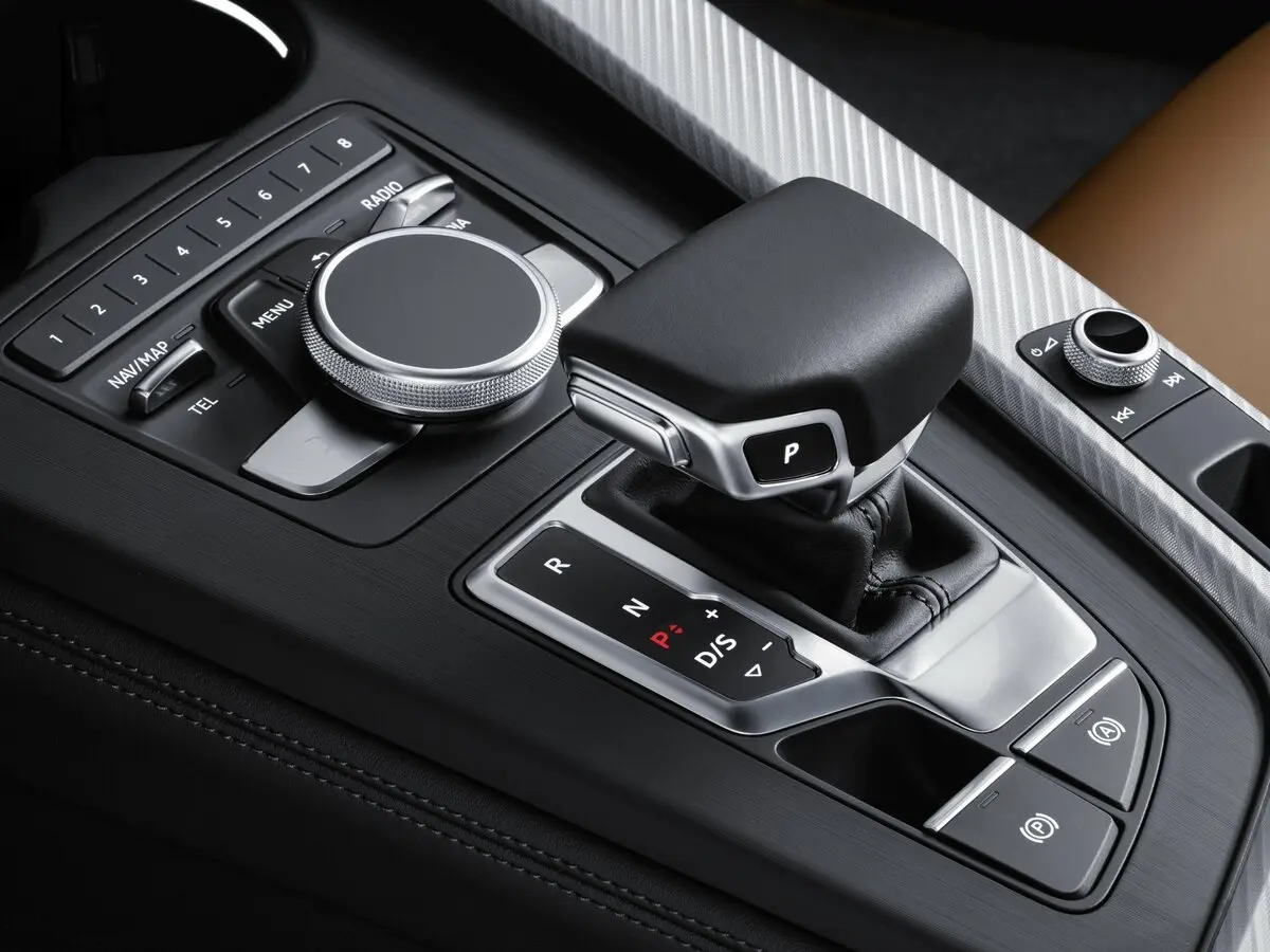 Audi A5 II (F5) Купе — 照片 9