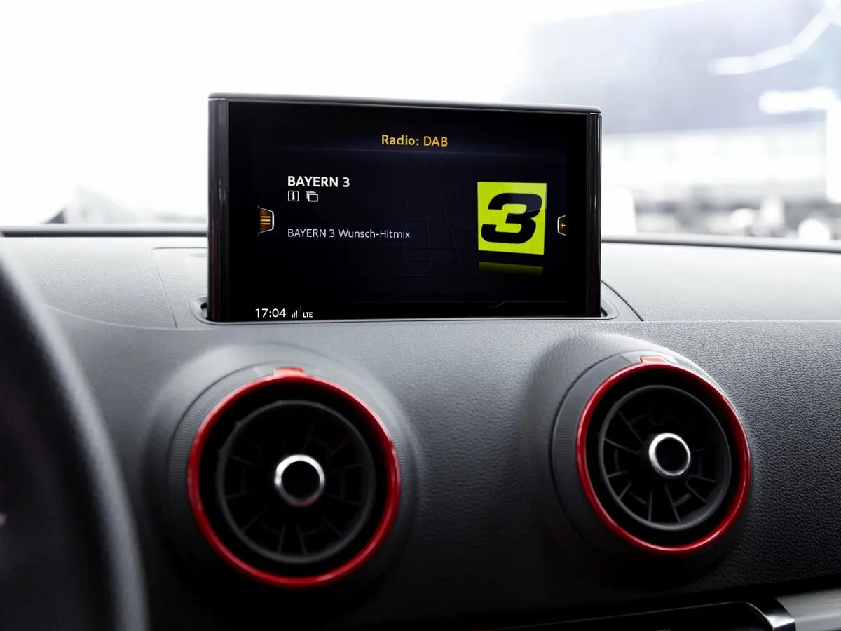 Audi S3 III (8V) Рестайлинг Хэтчбек 3 дв. — сүрөт 12