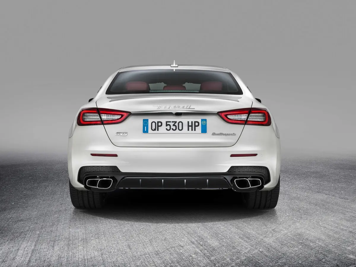 Maserati Quattroporte VI Рестайлинг Седан — photo 4
