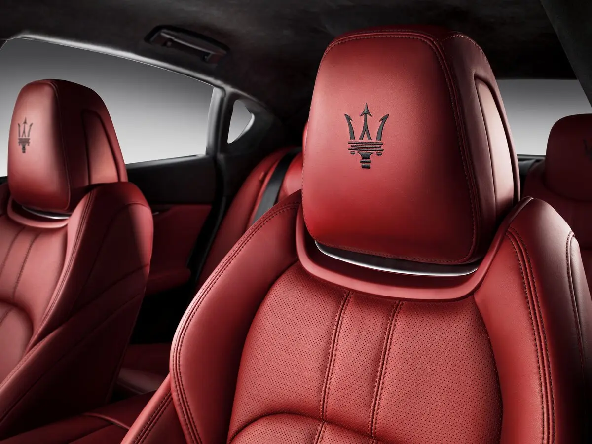 Maserati Quattroporte VI Рестайлинг Седан — photo 7