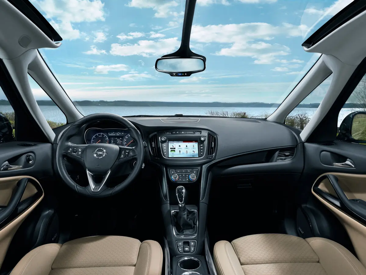 Opel Zafira C Рестайлинг Минивэн — фото 5