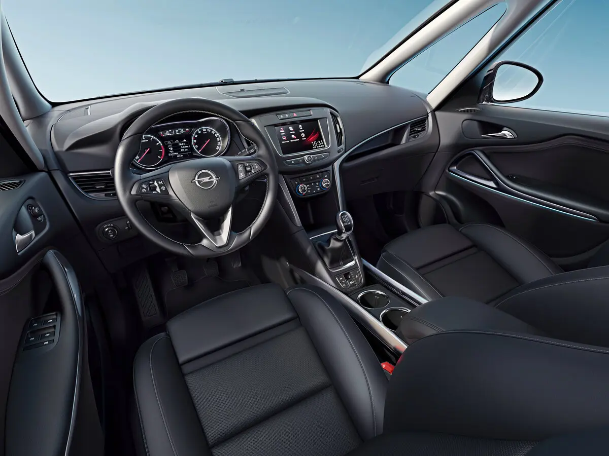 Opel Zafira C Рестайлинг Минивэн — фото 6
