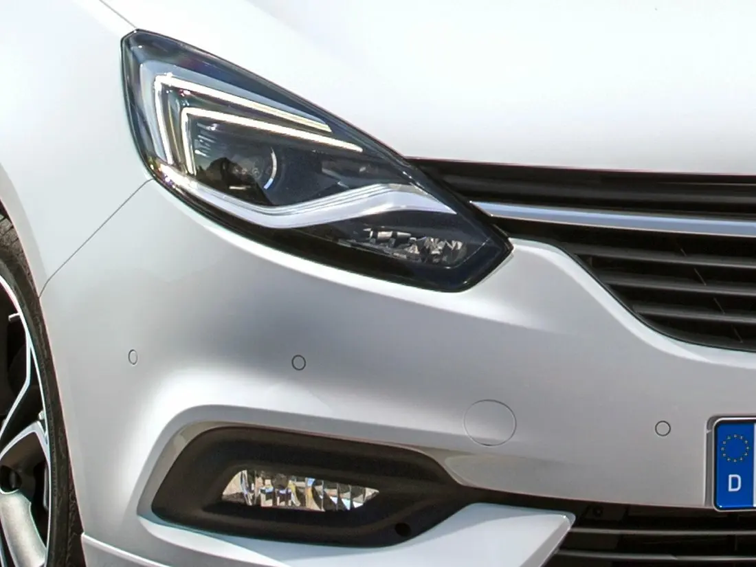 Opel Zafira C Рестайлинг Минивэн — фото 12