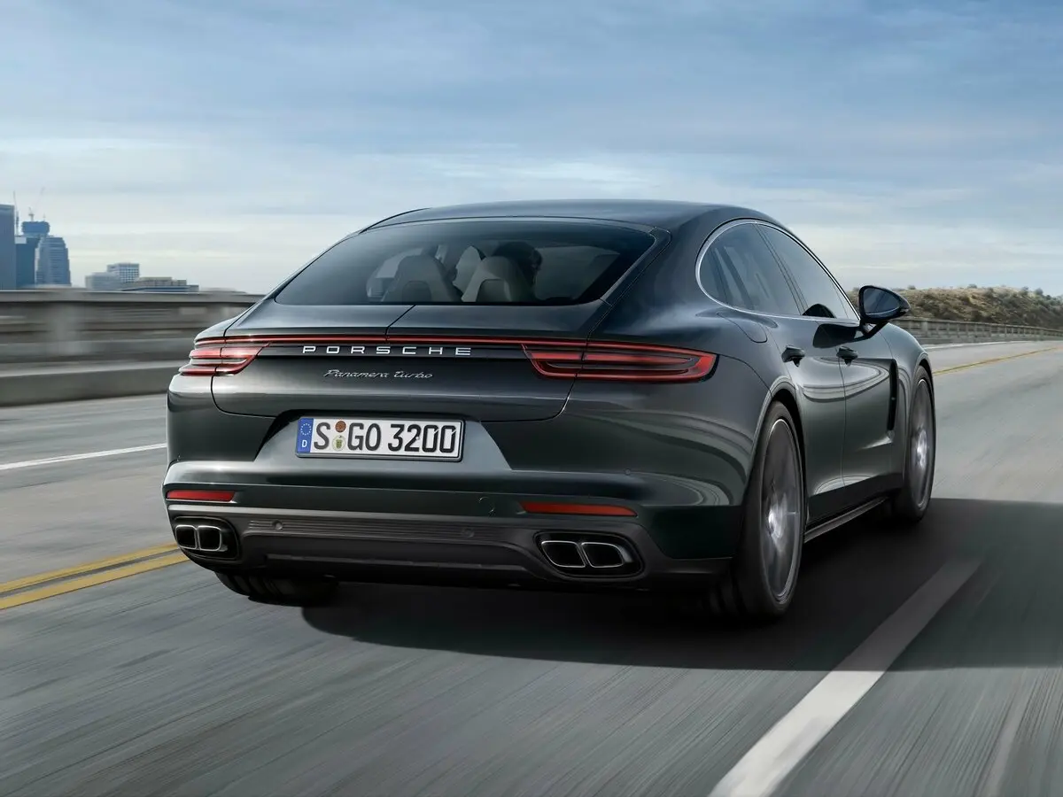 Porsche Panamera II Лифтбек — 照片 4
