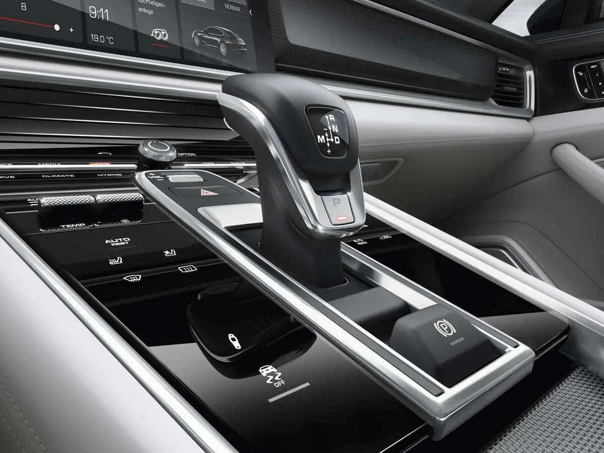 Porsche Panamera II Лифтбек — 照片 10