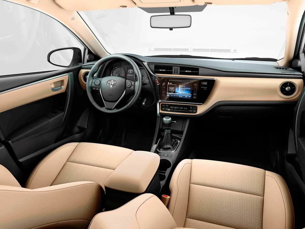 Toyota Corolla XI (E160, E170, E180) Рестайлинг 1 Седан — фото 6