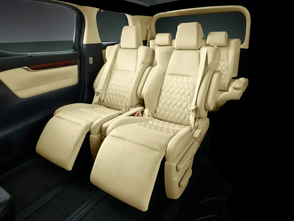 Toyota Vellfire II Минивэн — фото 5