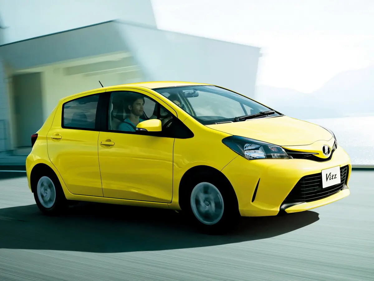 Toyota Vitz III (XP130) Рестайлинг Хэтчбек 5 дв. — сүрөт 2