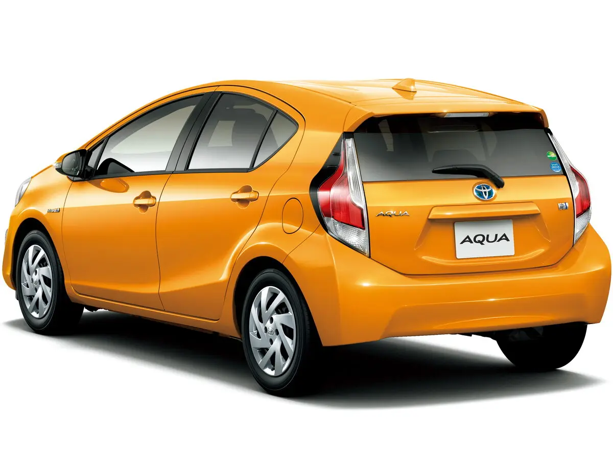 Toyota Aqua I Рестайлинг Хэтчбек 5 дв. — фото 4