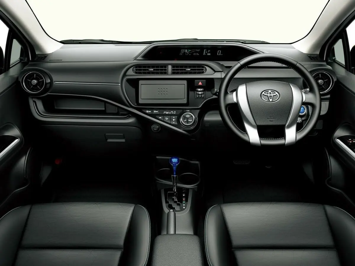 Toyota Aqua I Рестайлинг Хэтчбек 5 дв. — фото 5