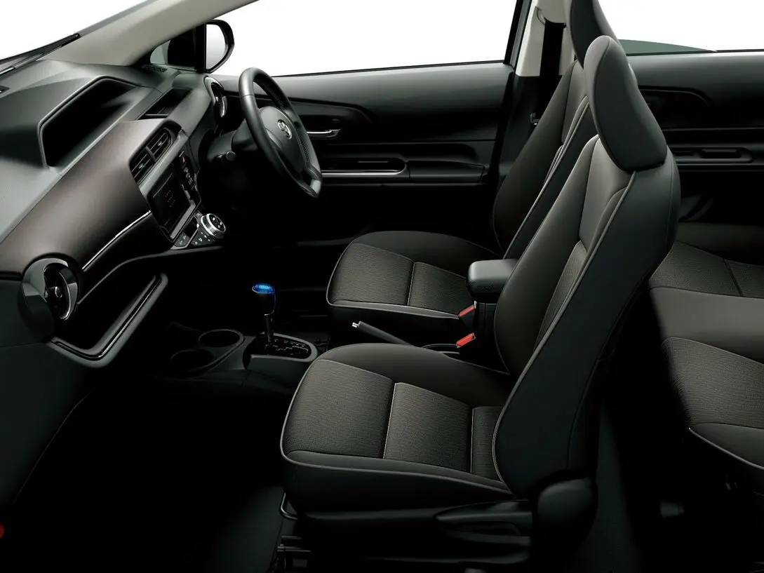 Toyota Aqua I Рестайлинг Хэтчбек 5 дв. — фото 6