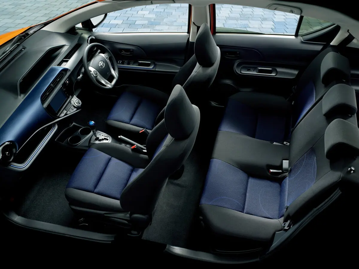 Toyota Aqua I Рестайлинг Хэтчбек 5 дв. — фото 8