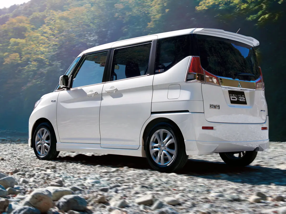 Mitsubishi Delica D:2 II Микровэн — сүрөт 4