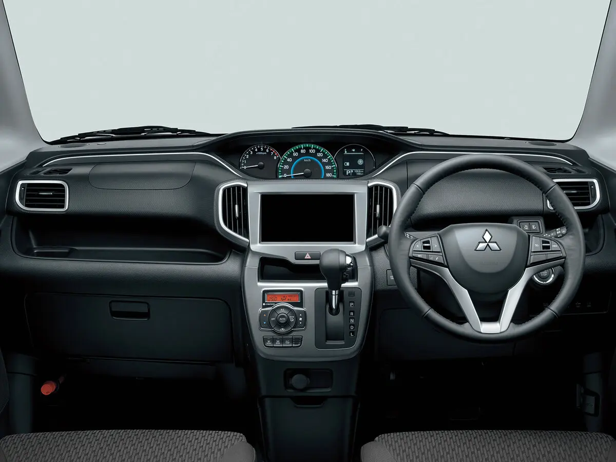 Mitsubishi Delica D:2 II Микровэн — сүрөт 5