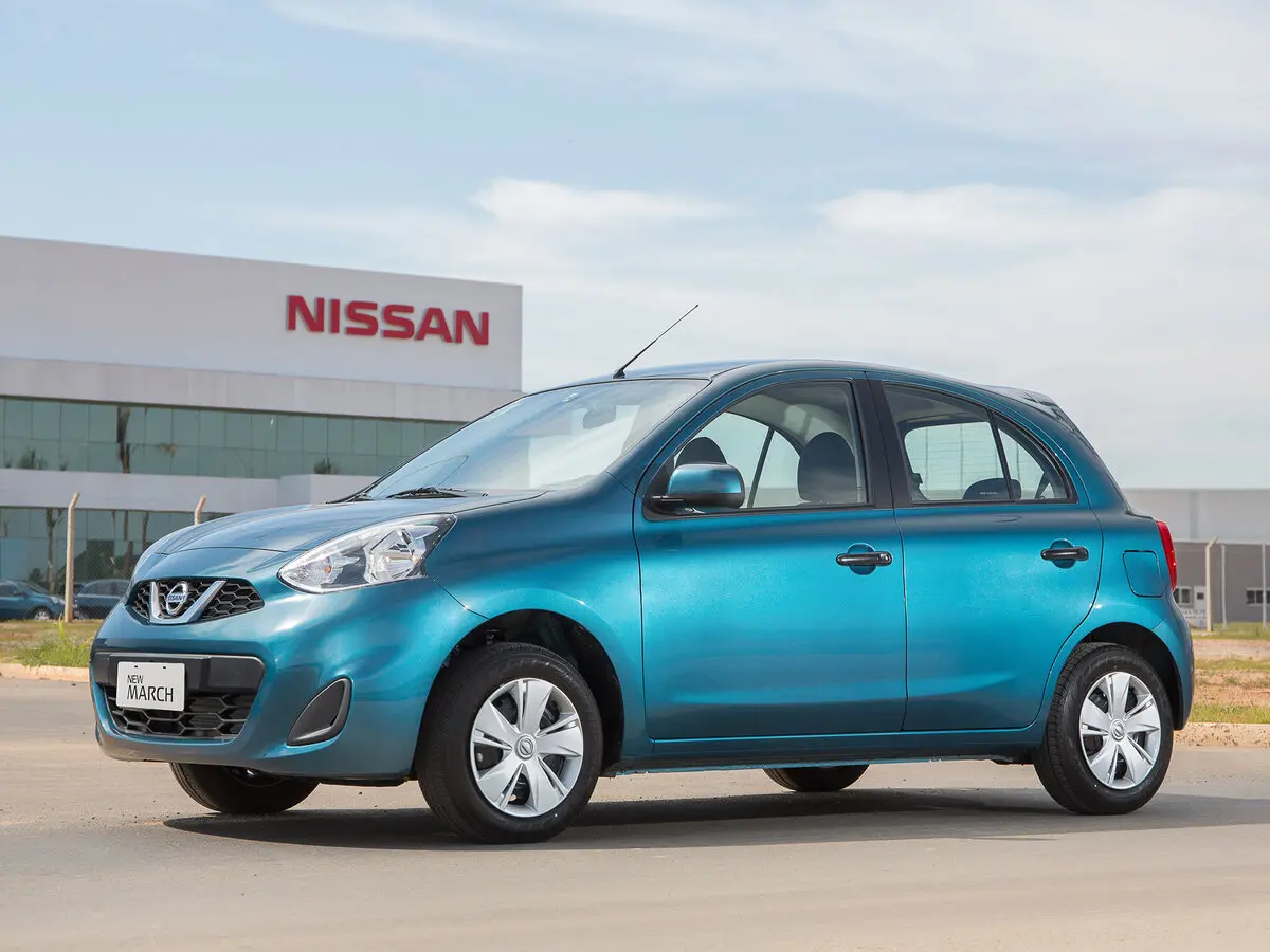 Nissan March IV (K13) Рестайлинг Хэтчбек 5 дв. — фото 2