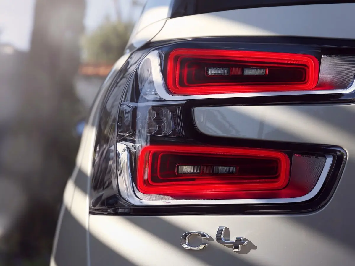 Citroen C4 Picasso II Рестайлинг Компактвэн Grand — сүрөт 11