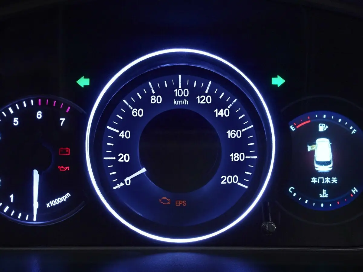 Dongfeng 370 I Внедорожник 5 дв. — сүрөт 8
