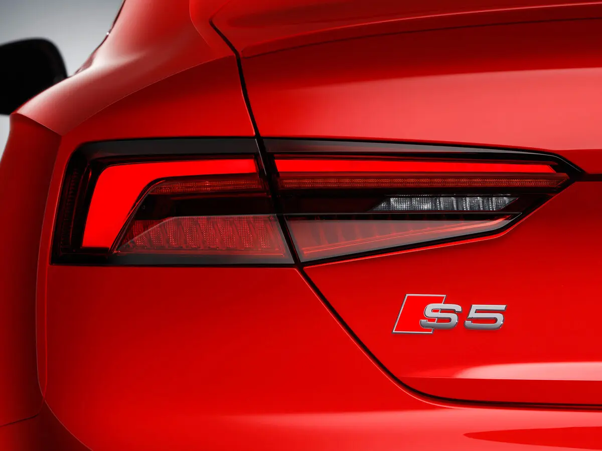 Audi S5 II (F5) Лифтбек Sportback — photo 17