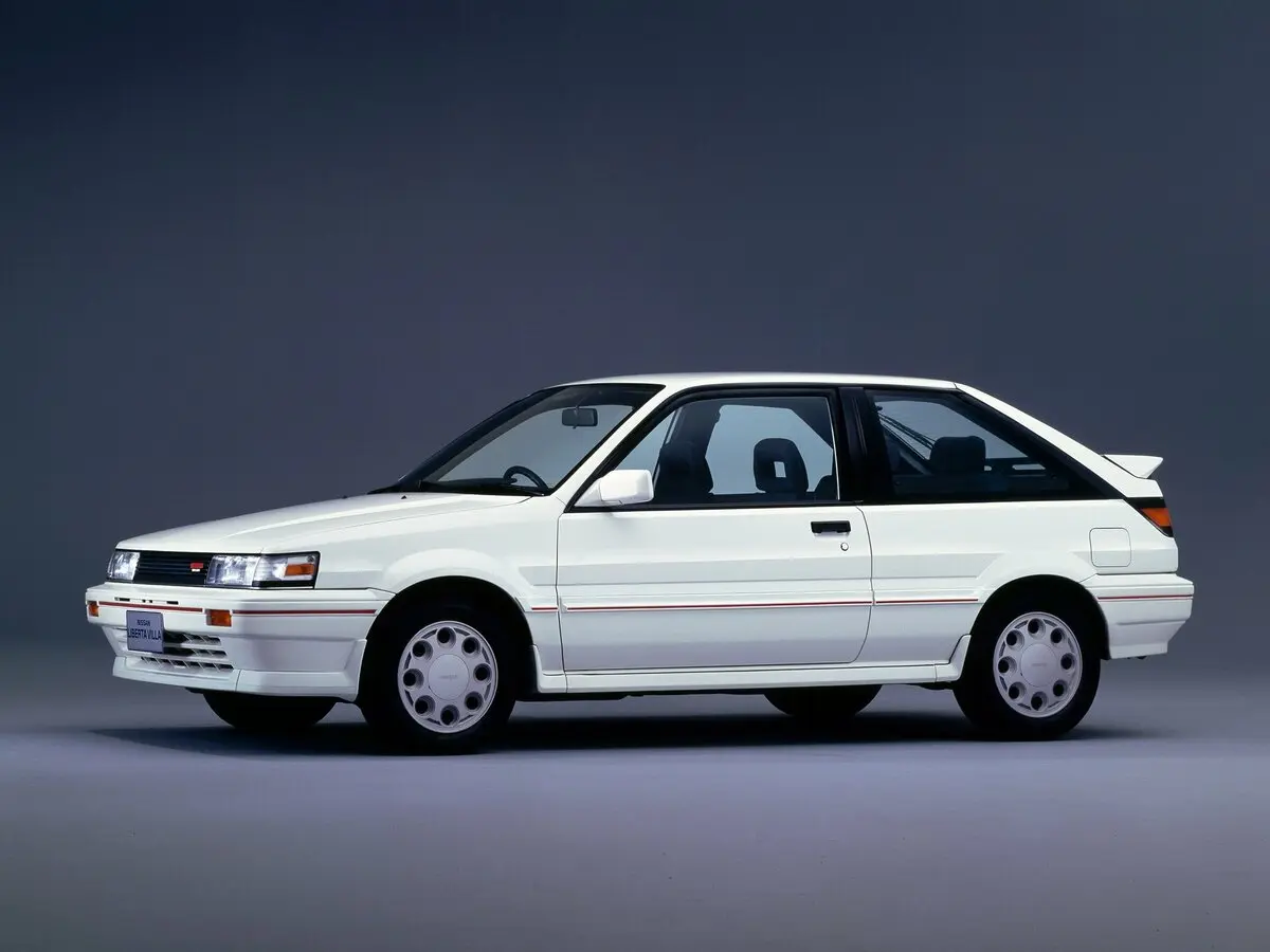 Nissan Liberta Villa II (N13) Хэтчбек 3 дв.