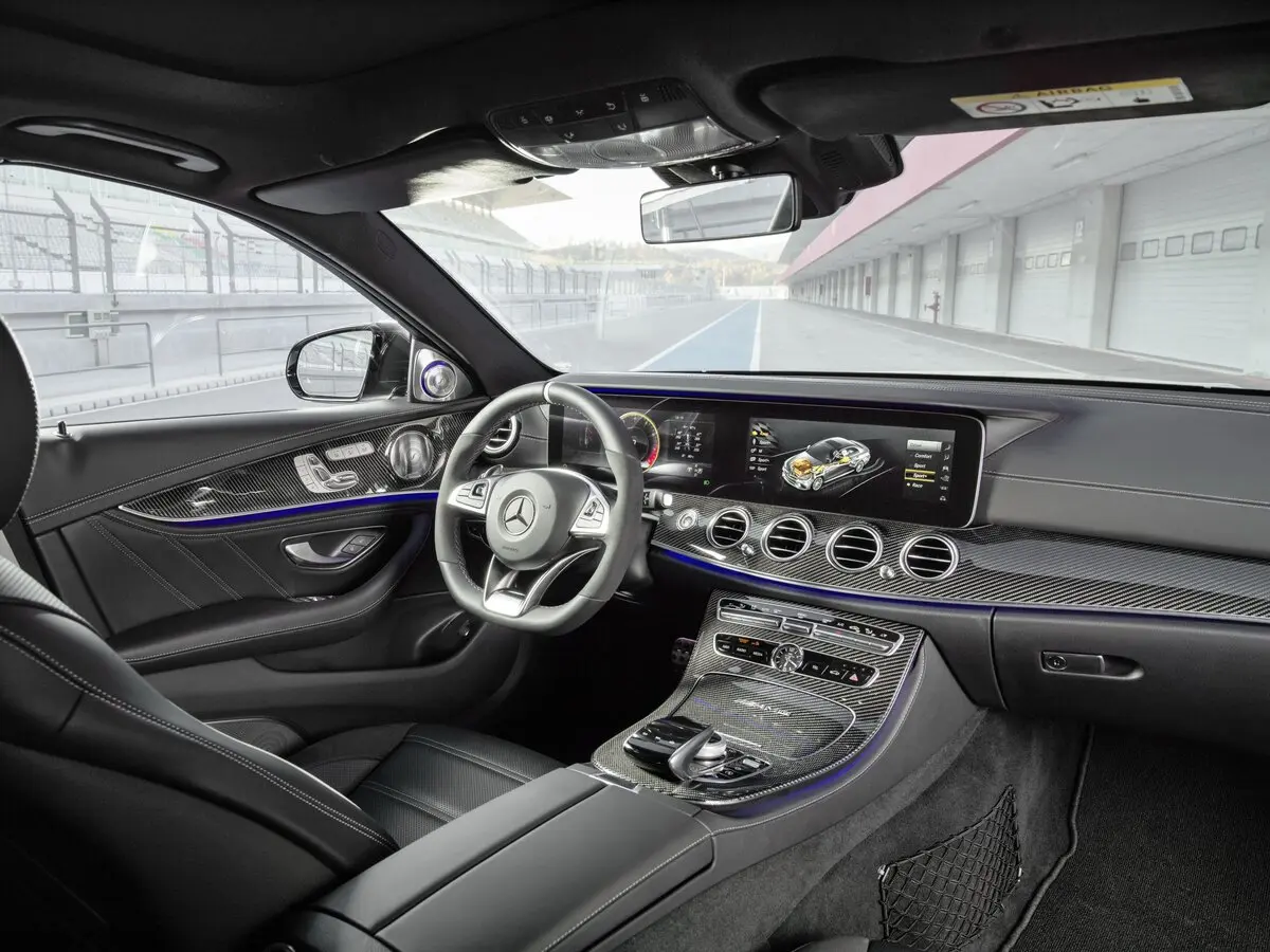Mercedes-Benz E-Класс AMG V (W213) Седан — фото 7