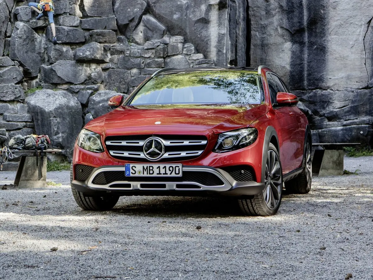 Mercedes-Benz E-Класс V (W213, S213, C238) Универсал 5 дв. All-Terrain — фото 3